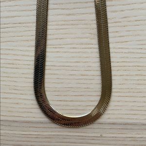 Silver like necklace